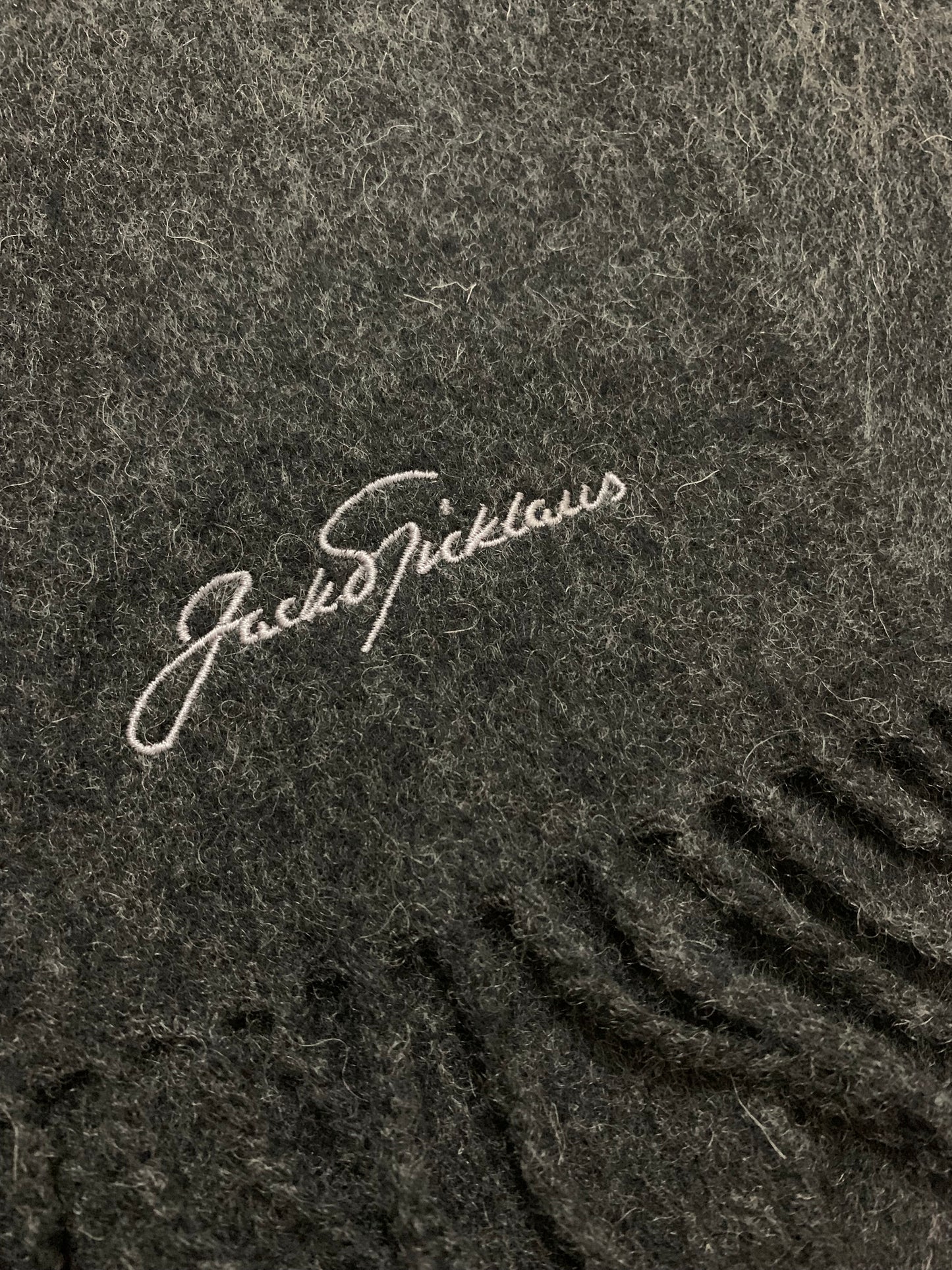 JACK NICKLAUS MEN’S 100% WOOL SCARF / MUFFLER – PREMIUM WINTER STYLE