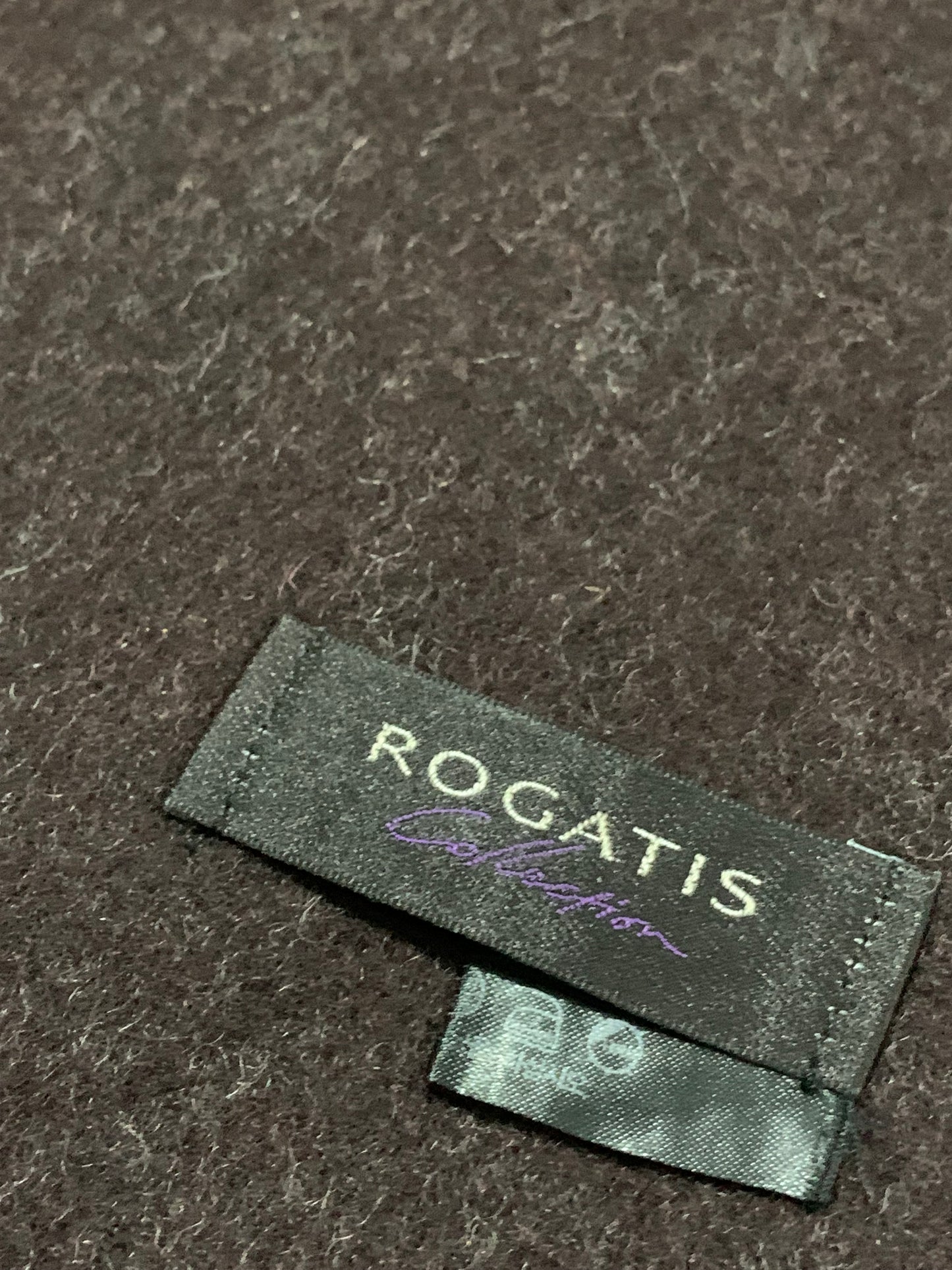 Rogatis Men’s Woollen Scarf – Classic Winter Style