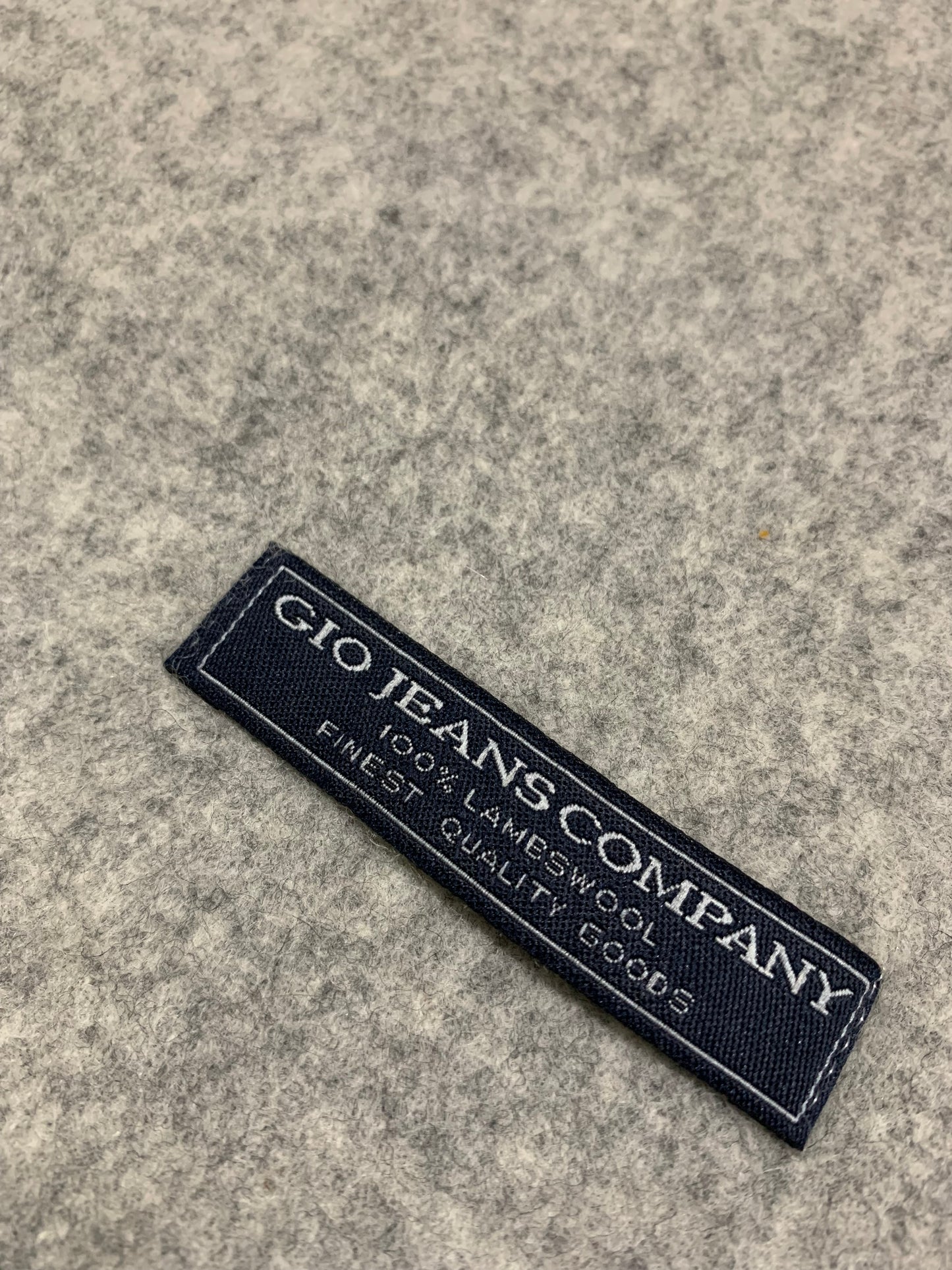 GIO JEANSCOMPANY Men’s 100% Lambswool Muffler Scarf – Soft, Warm & Stylish