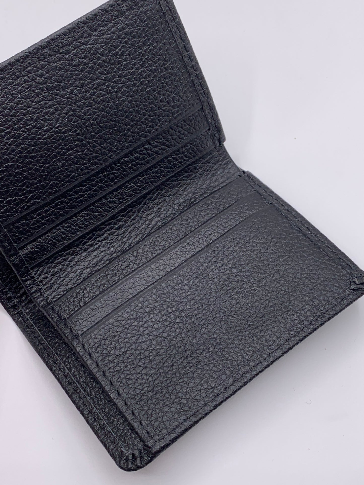 Premium Textured Leather Card Holder Wallet – Slim & Minimal Design