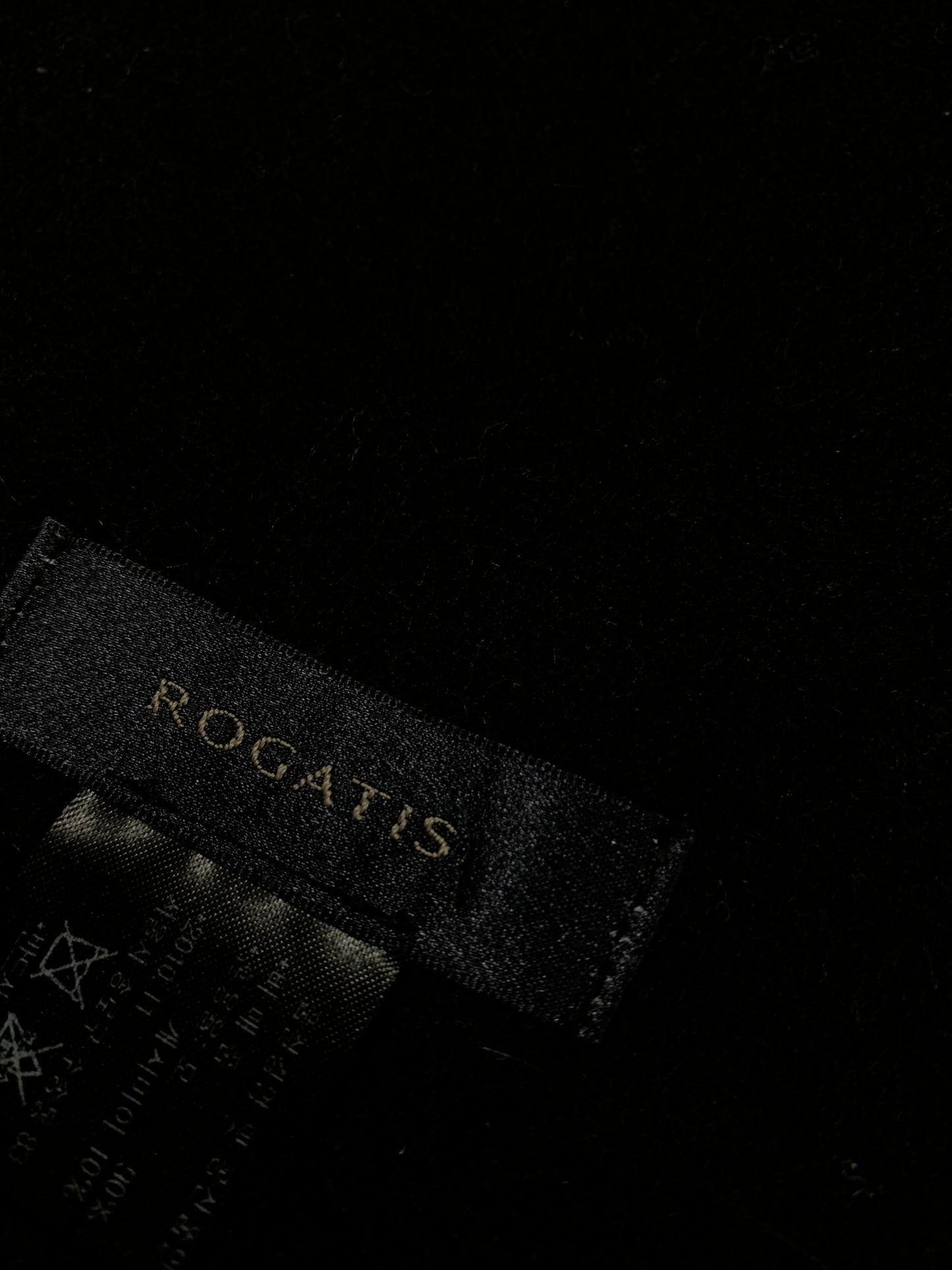 Rogatis Men’s 100% Wool Scarf – Classic Winter Muffler for Timeless Warmth & Style