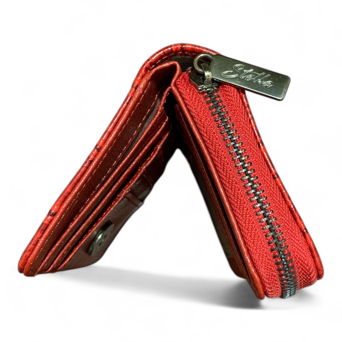 DOCA RED WALLET (PRE-LOVED CONDITION EXCELLENT)