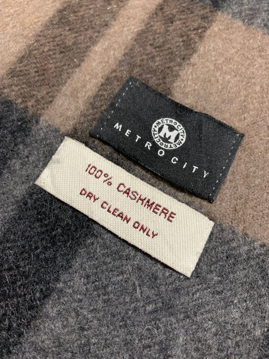 METROCITY MEN’S 100% CASHMERE MUFFLER – LUXURY WINTER ESSENTIAL