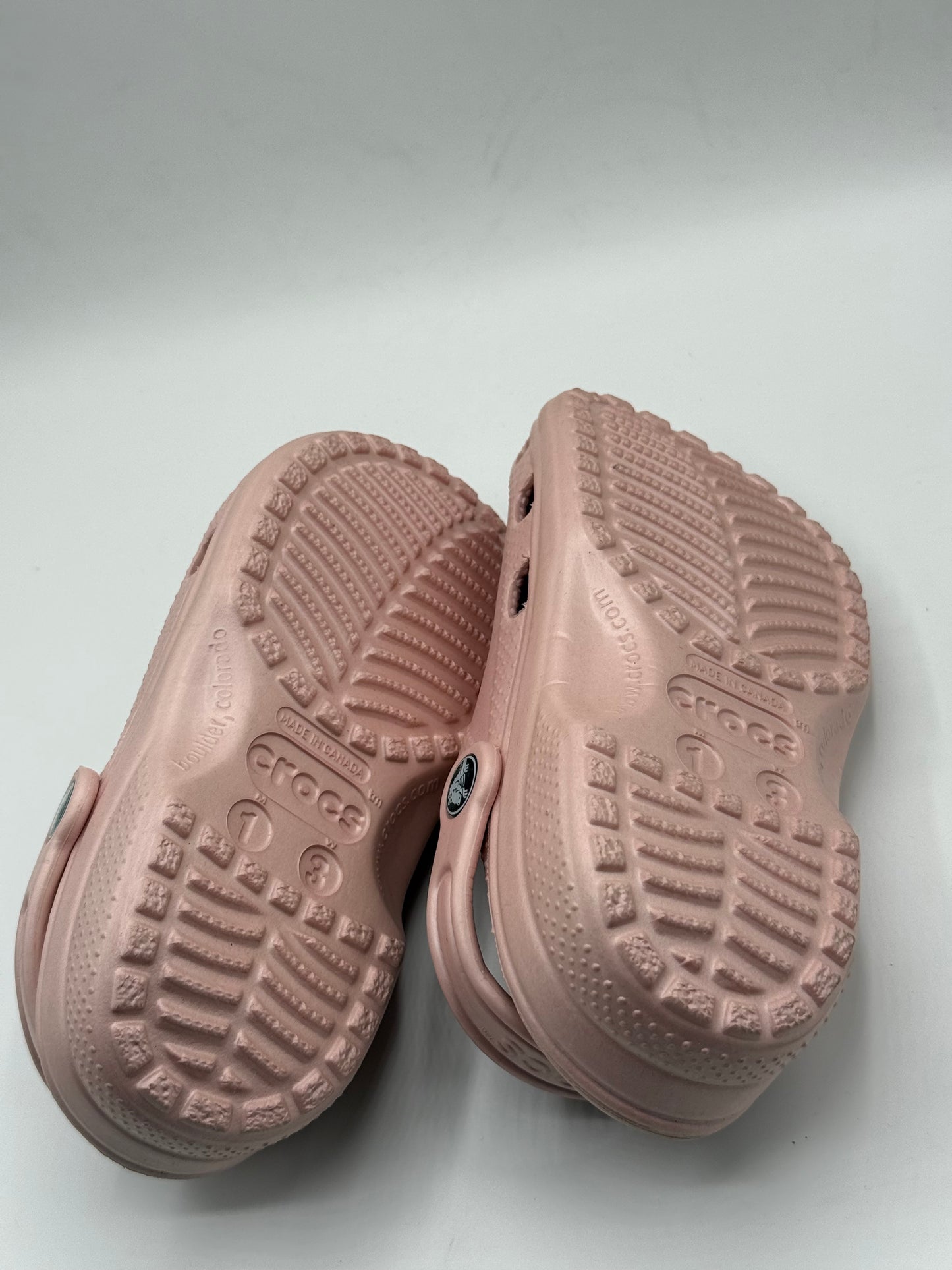 Crocs Kids Classic Clogs | Pre-Loved 10/10 Condition | Size EU 32-33