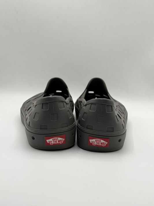 Vans Slip-On TRK shoes | Pre-Loved | Condition 9/10 | Size US10 EU43