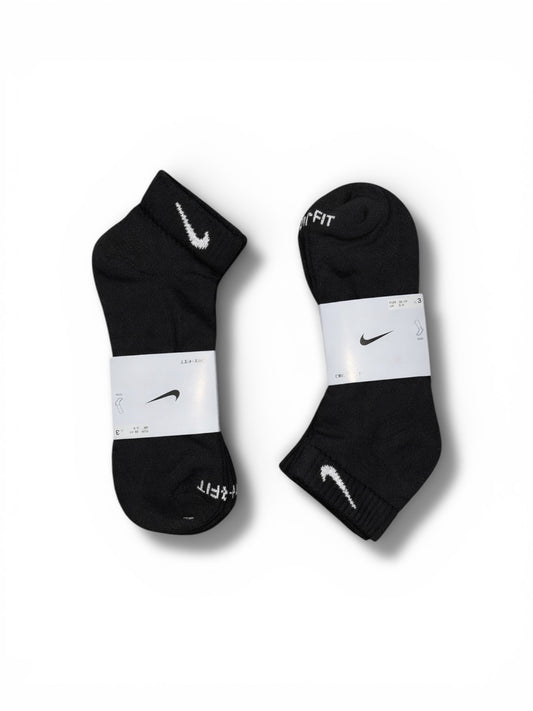 NIKE CUSHIONED ANKLE SOCKS (PACK OF 3 PAIRS)