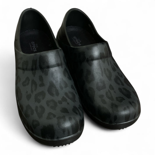 Crocs Dual Comfort Neria Pro Black Paisley Clogs | Condition Excellent Like Brand-New | Size US W8 | EU 38-39 | Product # 205385