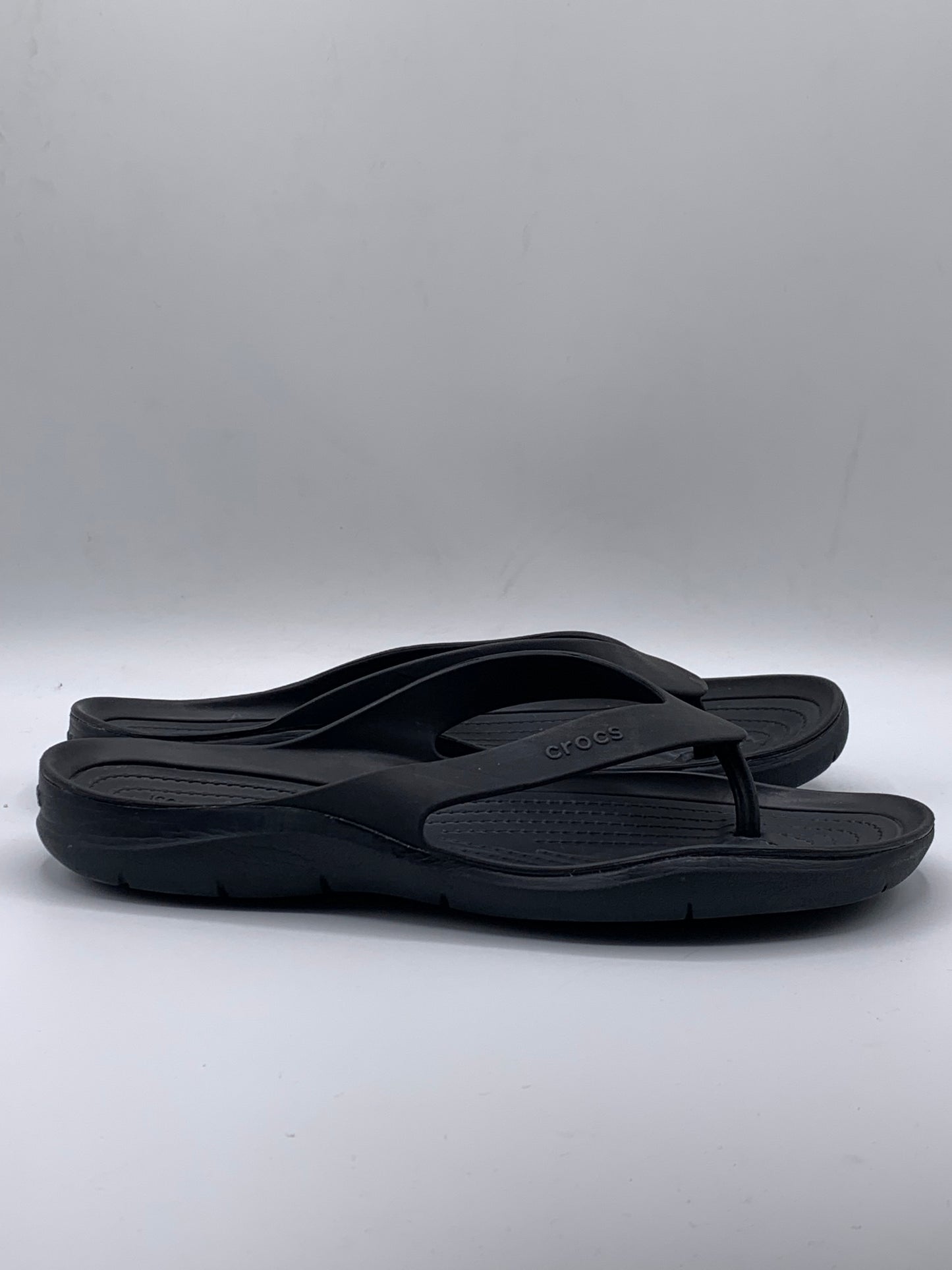 CROCS WOMENS SWIFTWATER FLIP SANDALS | PRE LOVED CONDITION 9/10 | SIZE W8 EU 38-39