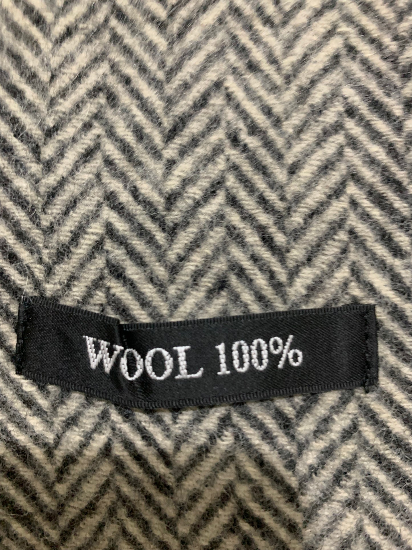 MEN’S 100% PURE WOOL MUFFLER – CLASSIC WINTER WARMTH