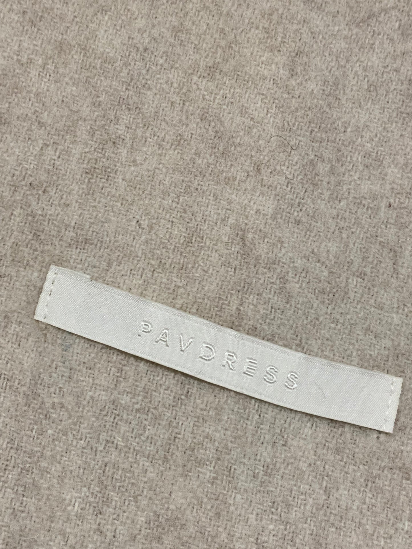 Pavdress Woolen Scarf — Soft, Warm & Timeless Style