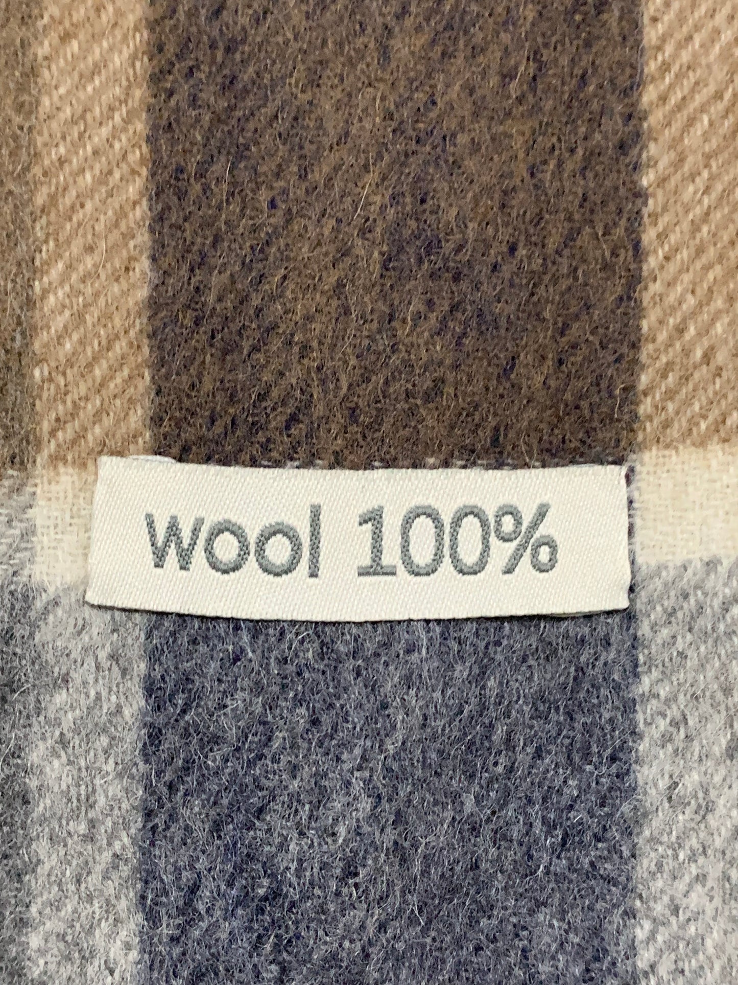 MEN’S 100% WOOLLEN MUFFLER ELEGANT WINTERS VIBES