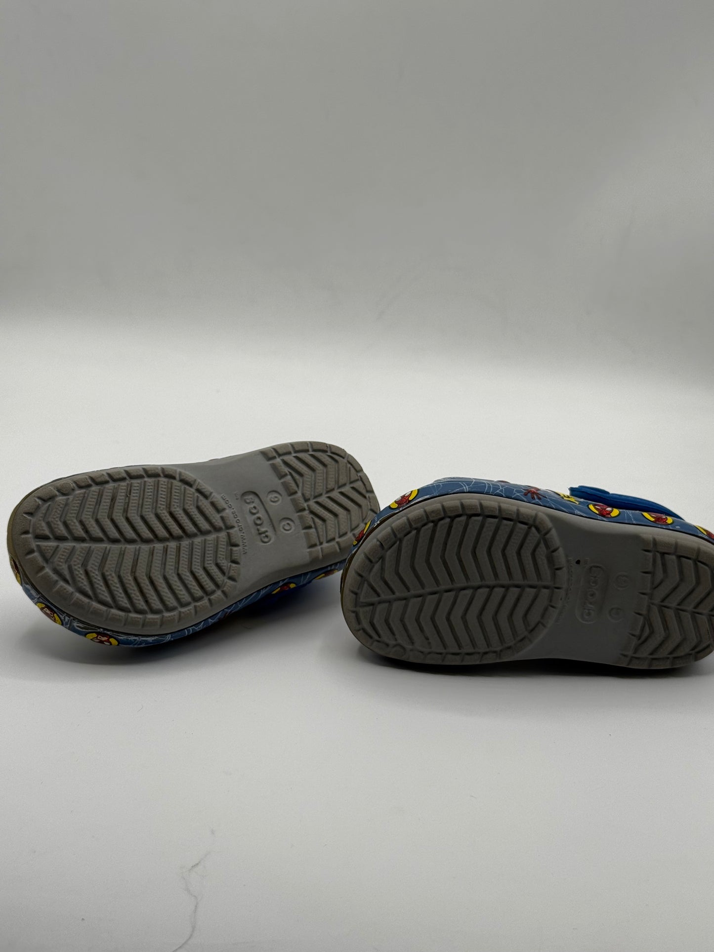 Crocs Kids Spiderman Clogs | 8/10 Condition | Size C6 | EU 22-23