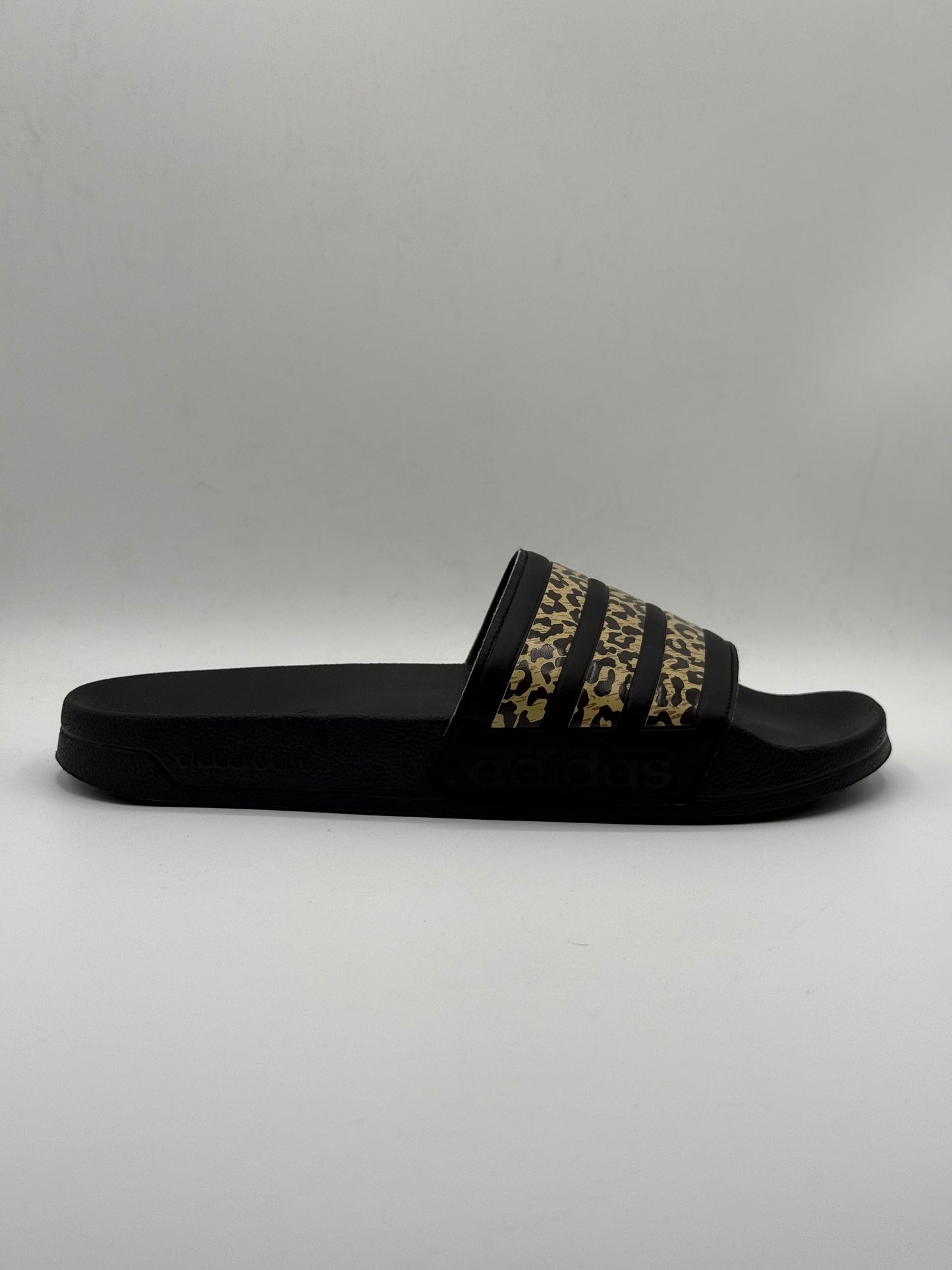 ADILETTE SHOWER SLIDES | Excellent Condition | Size UK8 EU42 | Made In India| 100% Original | Pre-Loved