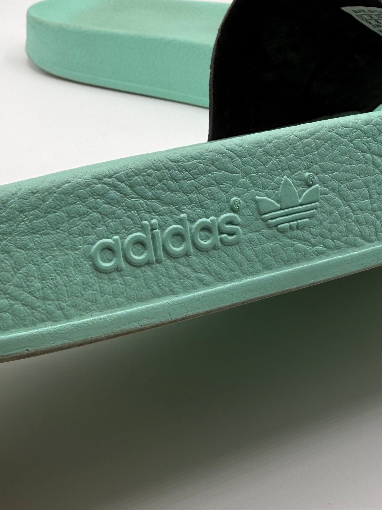 Adidas Adilette slides in a vibrant mint green Slides | Excellence Condition | Size UK8 EU 42 | Made In Italy | 100% Original | Pre-Loved