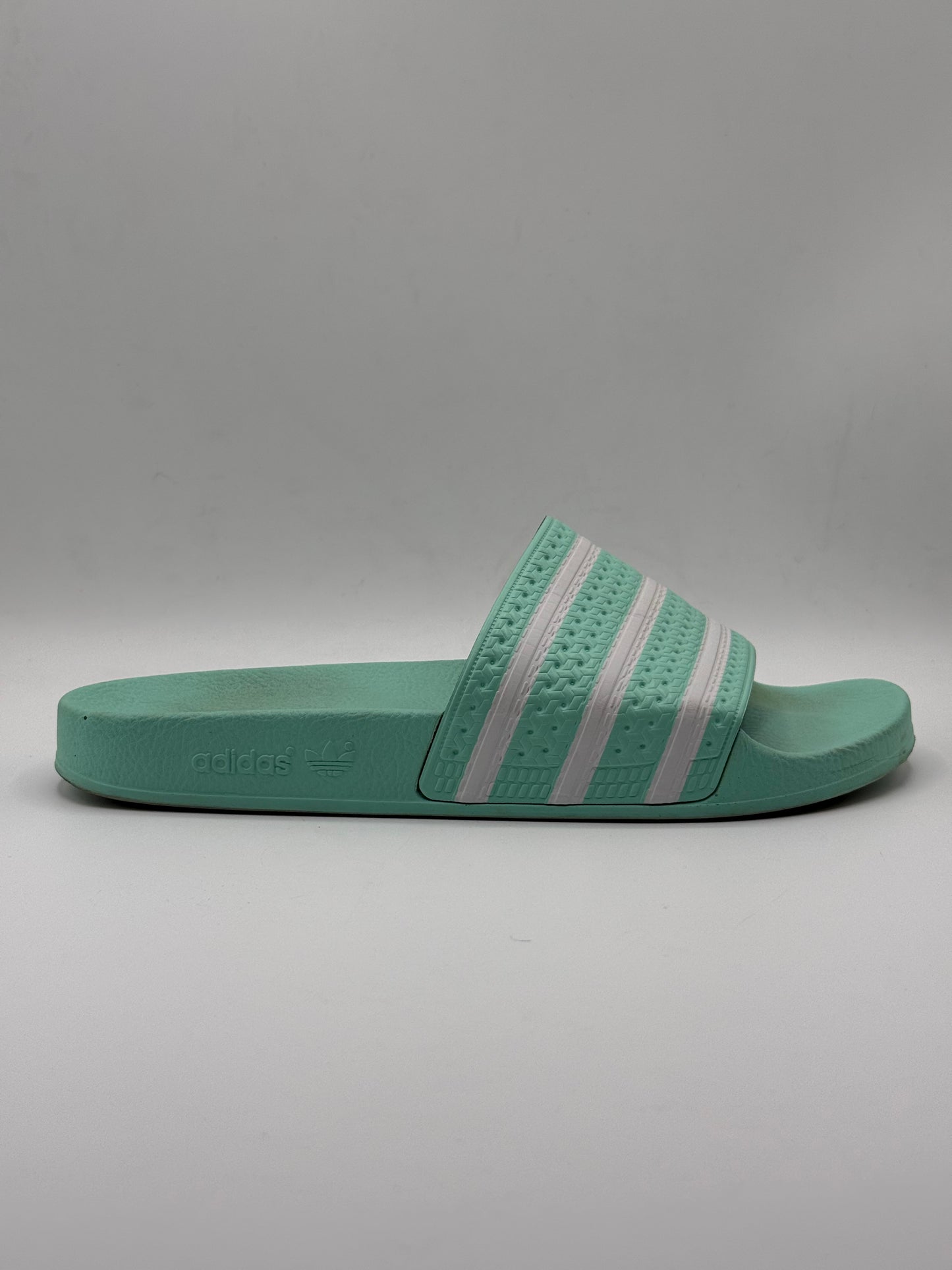 Adidas Adilette slides in a vibrant mint green Slides | Excellence Condition | Size UK8 EU 42 | Made In Italy | 100% Original | Pre-Loved