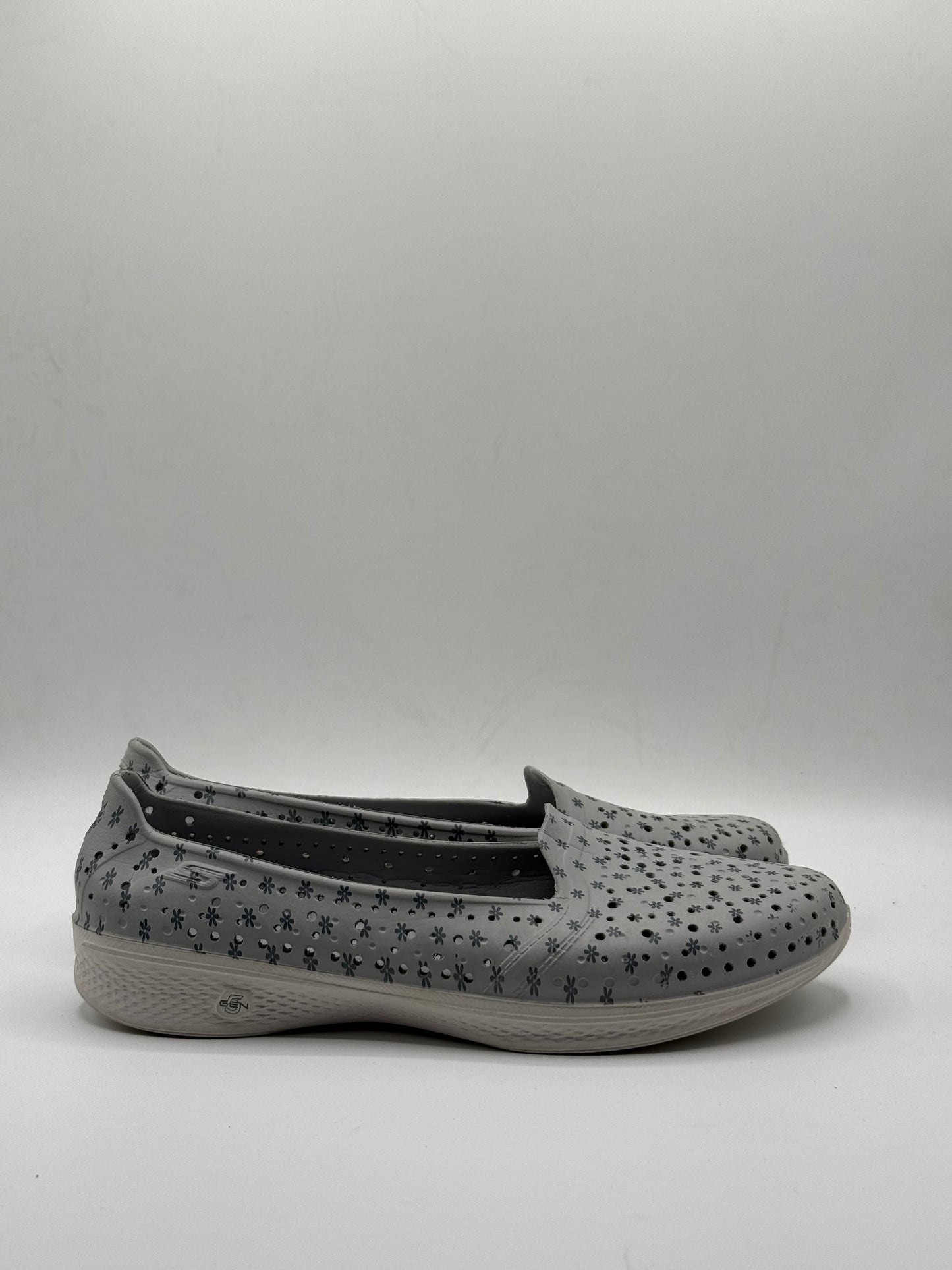 Skechers Women’s Flats | Pre-Loved 10/10 | Size US 7 | EU 37