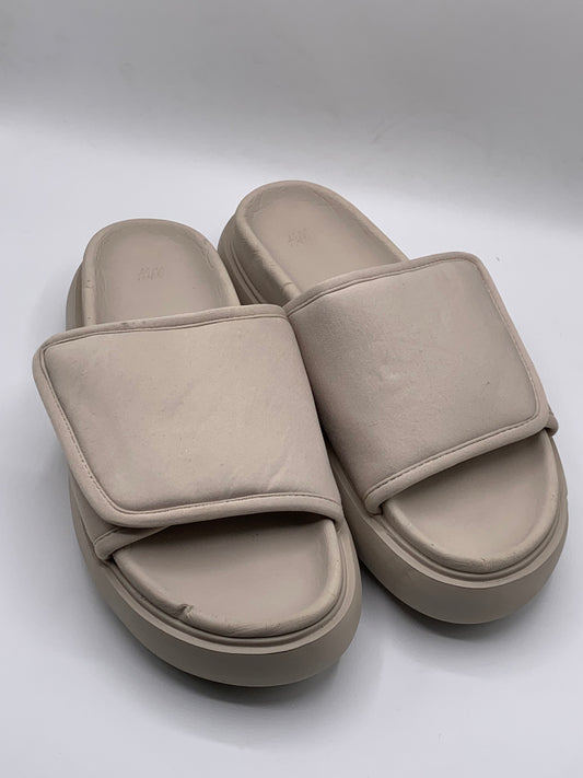 H&M Puffer Fabric Velcro Slides | Pre-Loved Condition 10/10 | Size EU 41