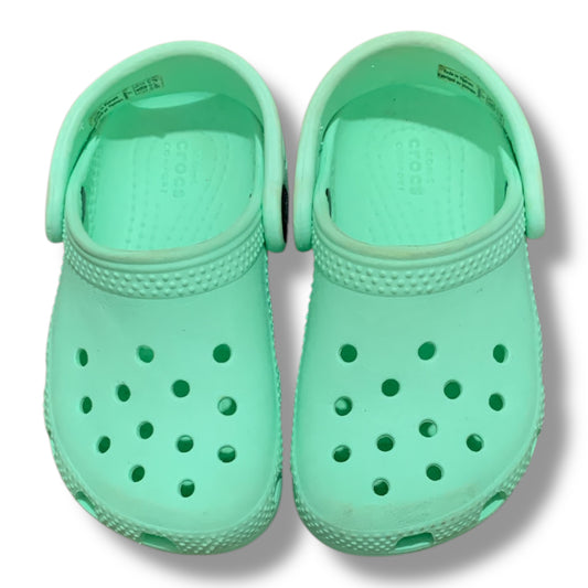 Crocs Kids Classic Clogs | Pre-Loved Condition 10/10 | Size C7 | 23-24