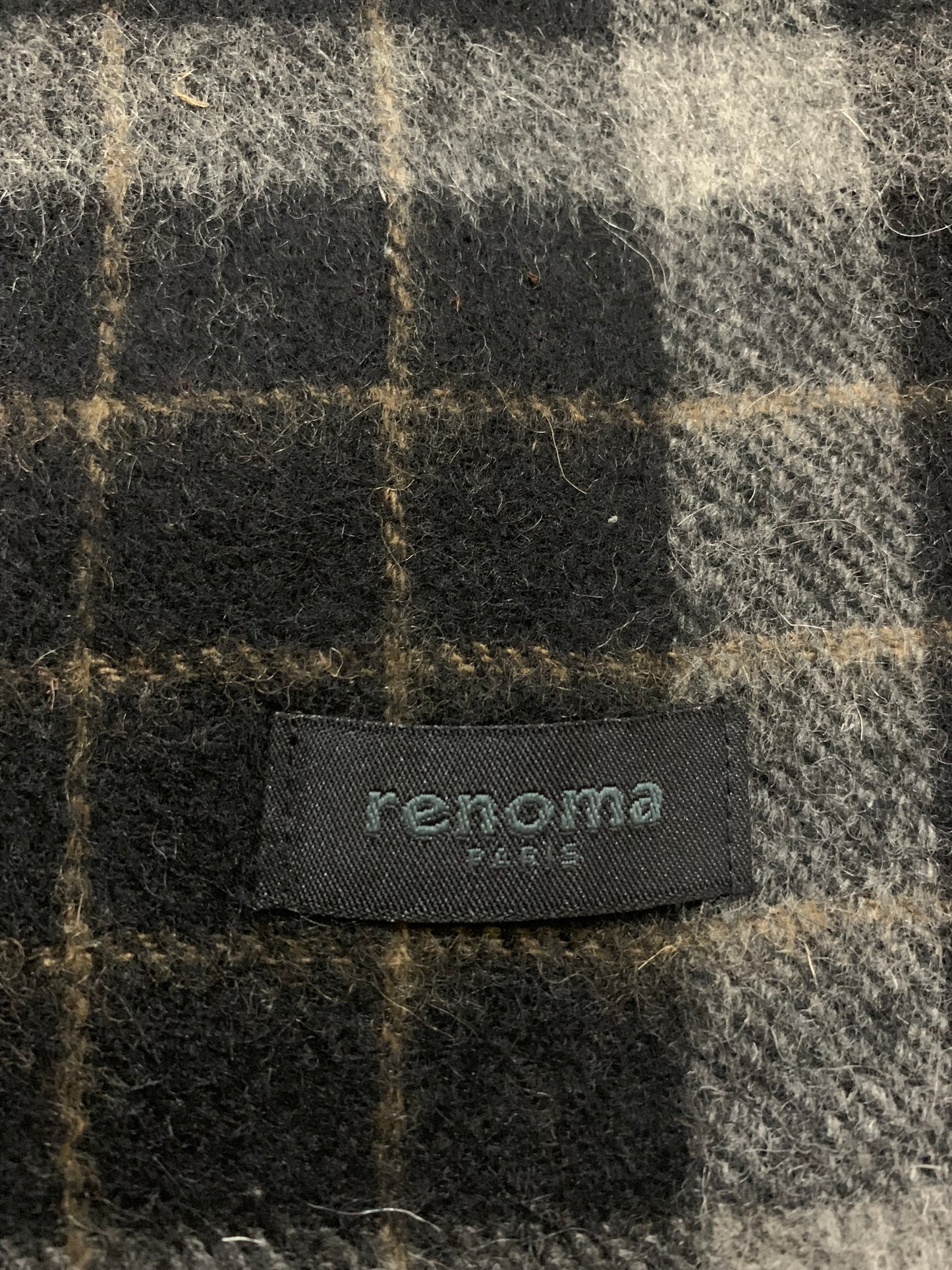 Renoma Paris Men’s 100% Wool Scarf/Muffler – Classic French Elegance