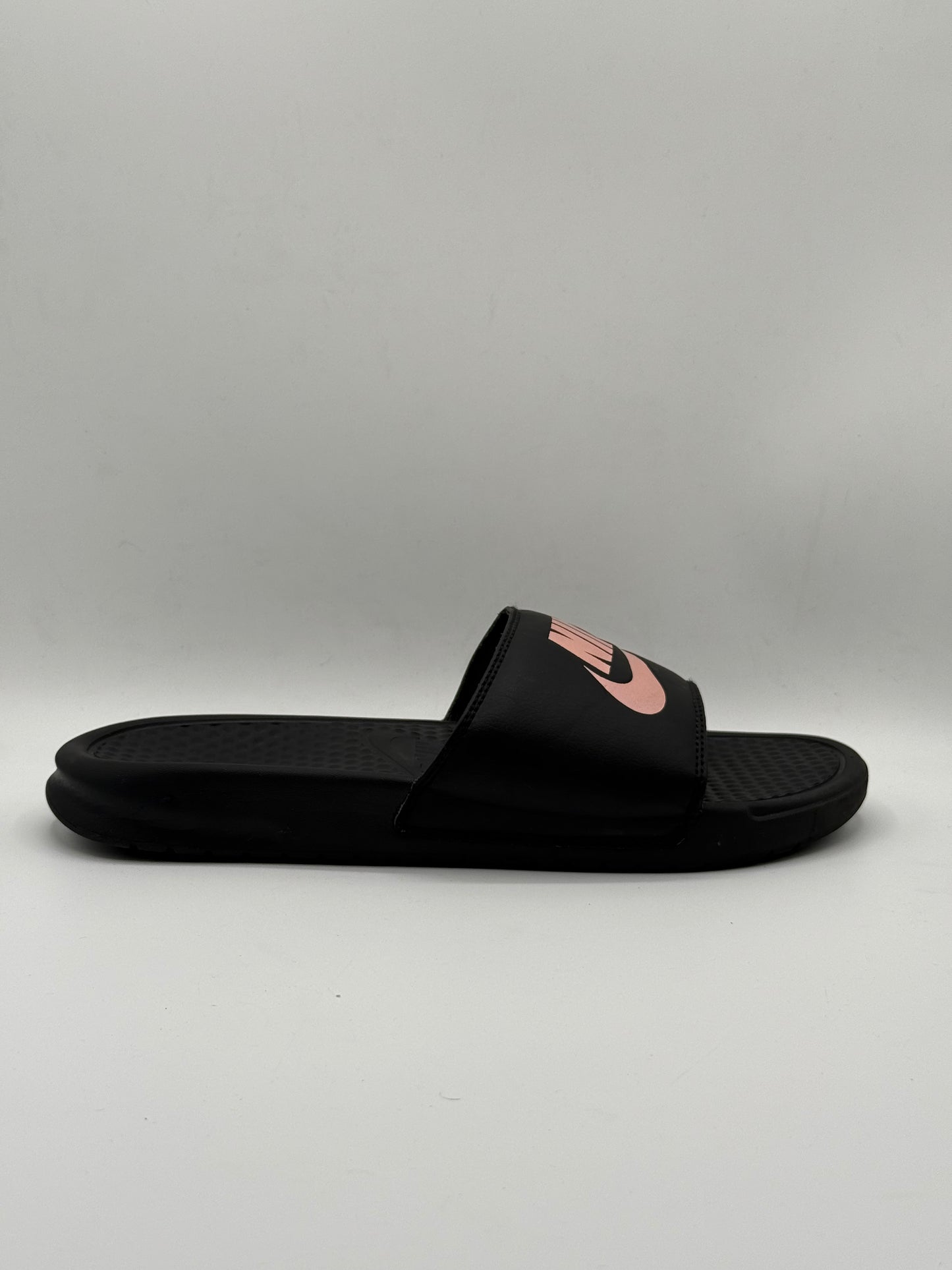 Nike Benassi Just Do It slides | Condition 9/10 | Size UK7.5 | EU42