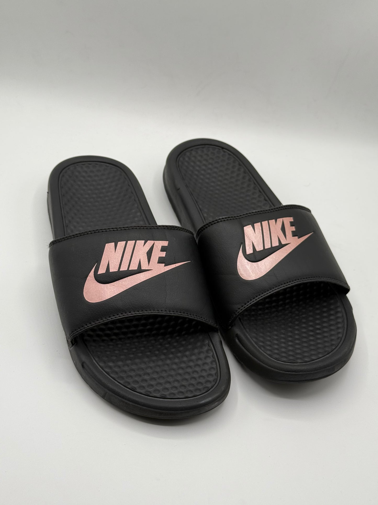 Nike Benassi Just Do It slides | Condition 9/10 | Size UK7.5 | EU42