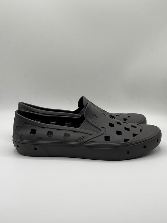 Vans Slip-On TRK shoes | Pre-Loved | Condition 9/10 | Size US10 EU43