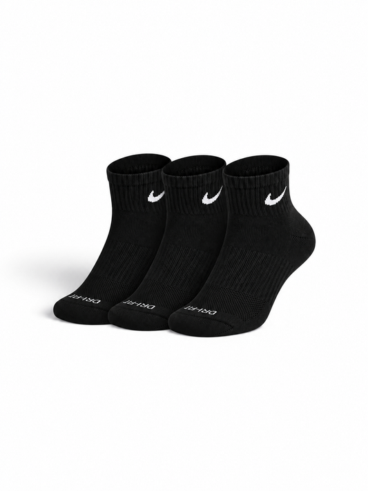 Everyday Plus Cushioned
Training Quarter Socks (3 Pairs)
