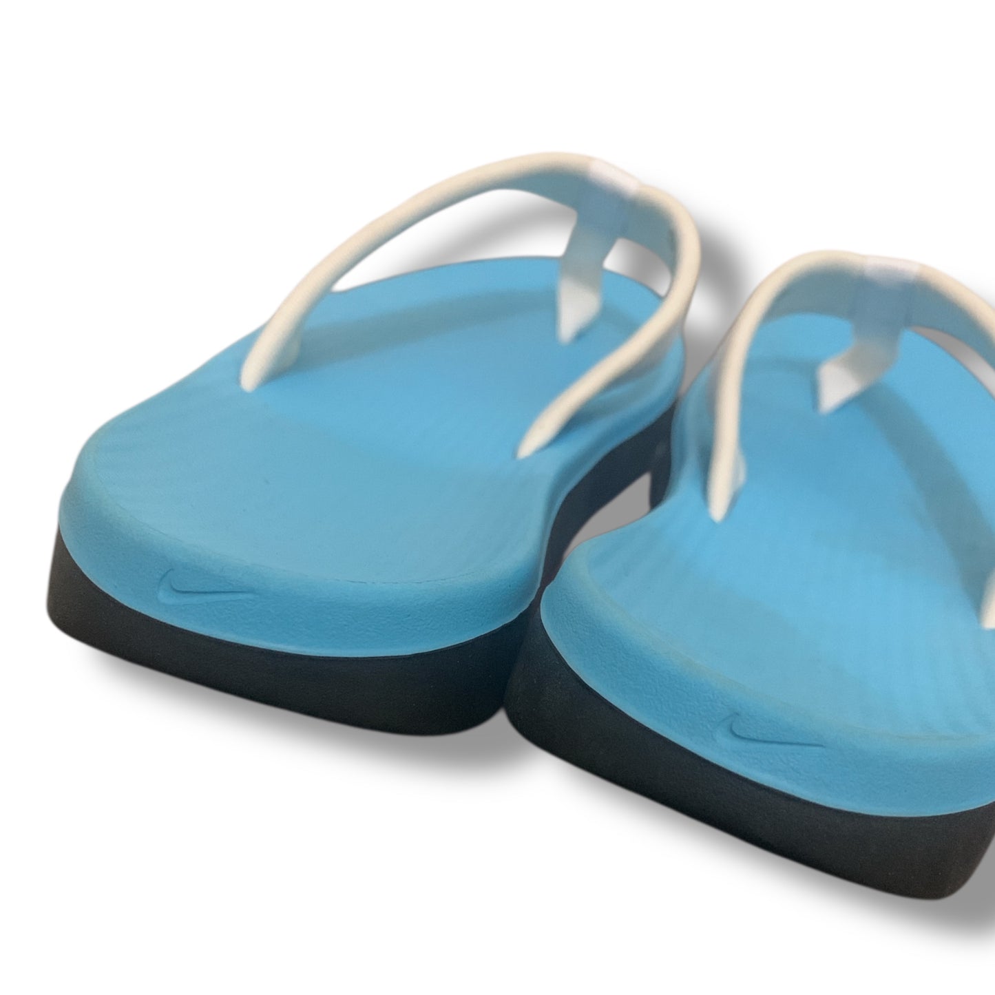 Nike Bella Kai Flip Flop Sandals Women (Pre-Owned) Excellent Condition Slightly Used